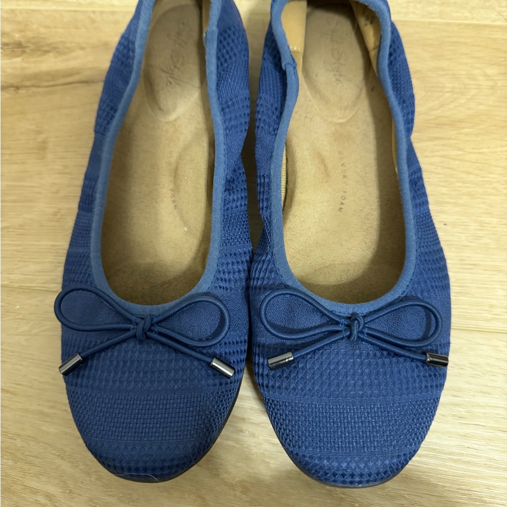 Soft Style Blue Loafers with Bow Detail